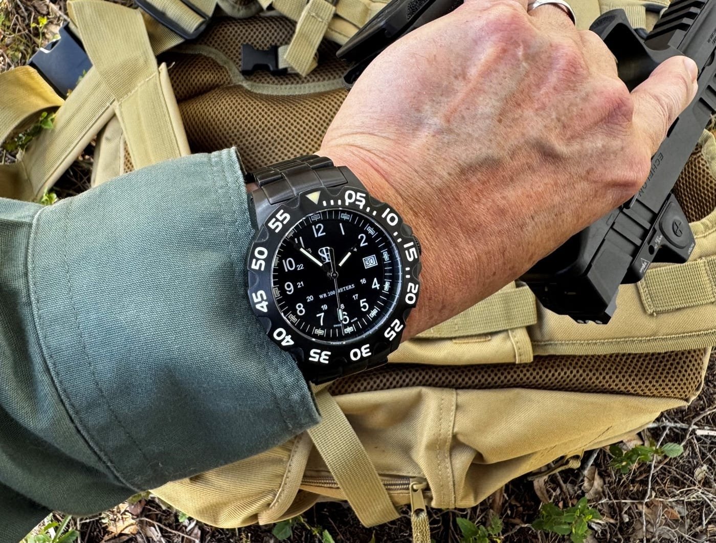 smith-&-bradley-sans-13-review:-us.-made-tactical-watch