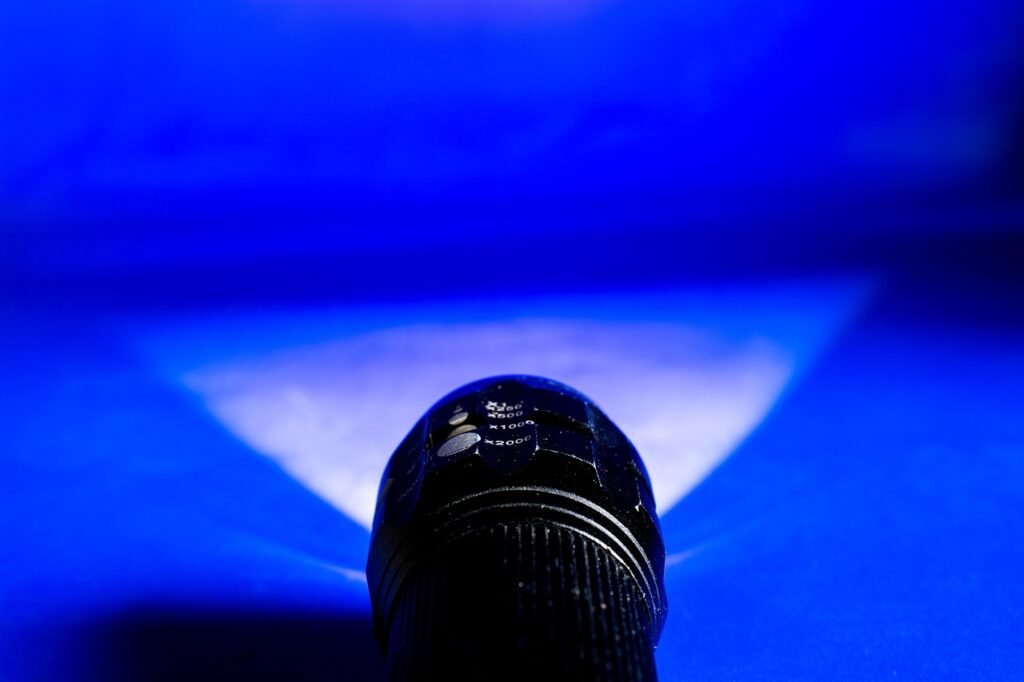 lumens-vs.-candela-–-understanding-the-differences