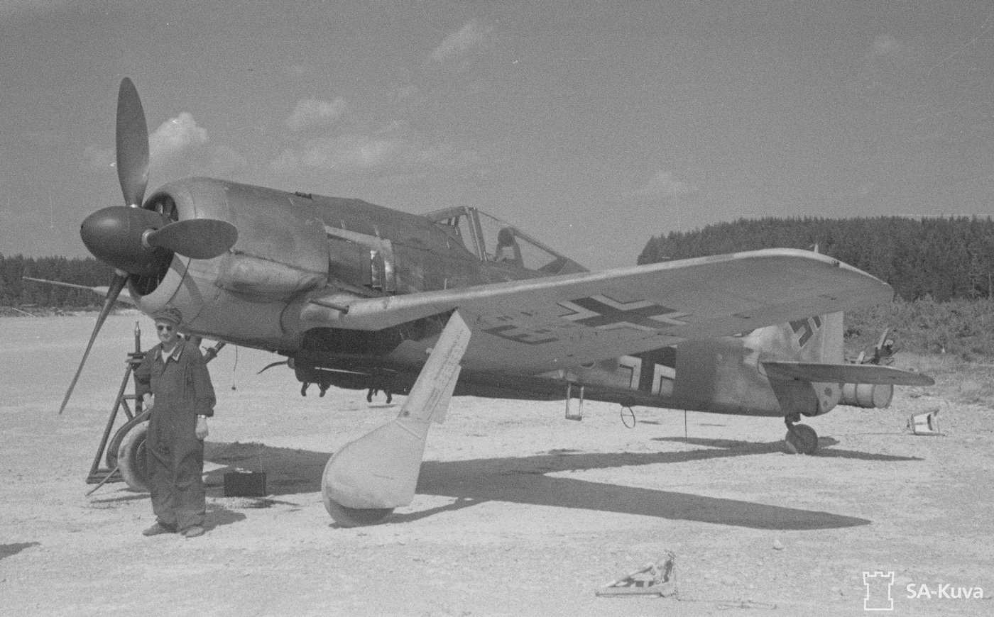 Focke-Wulf Fw 190 F-8 Jabo long range fighter bomber