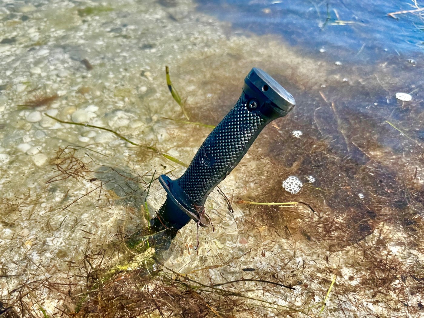 US Navy SEAL Mark 3 knife in seawater