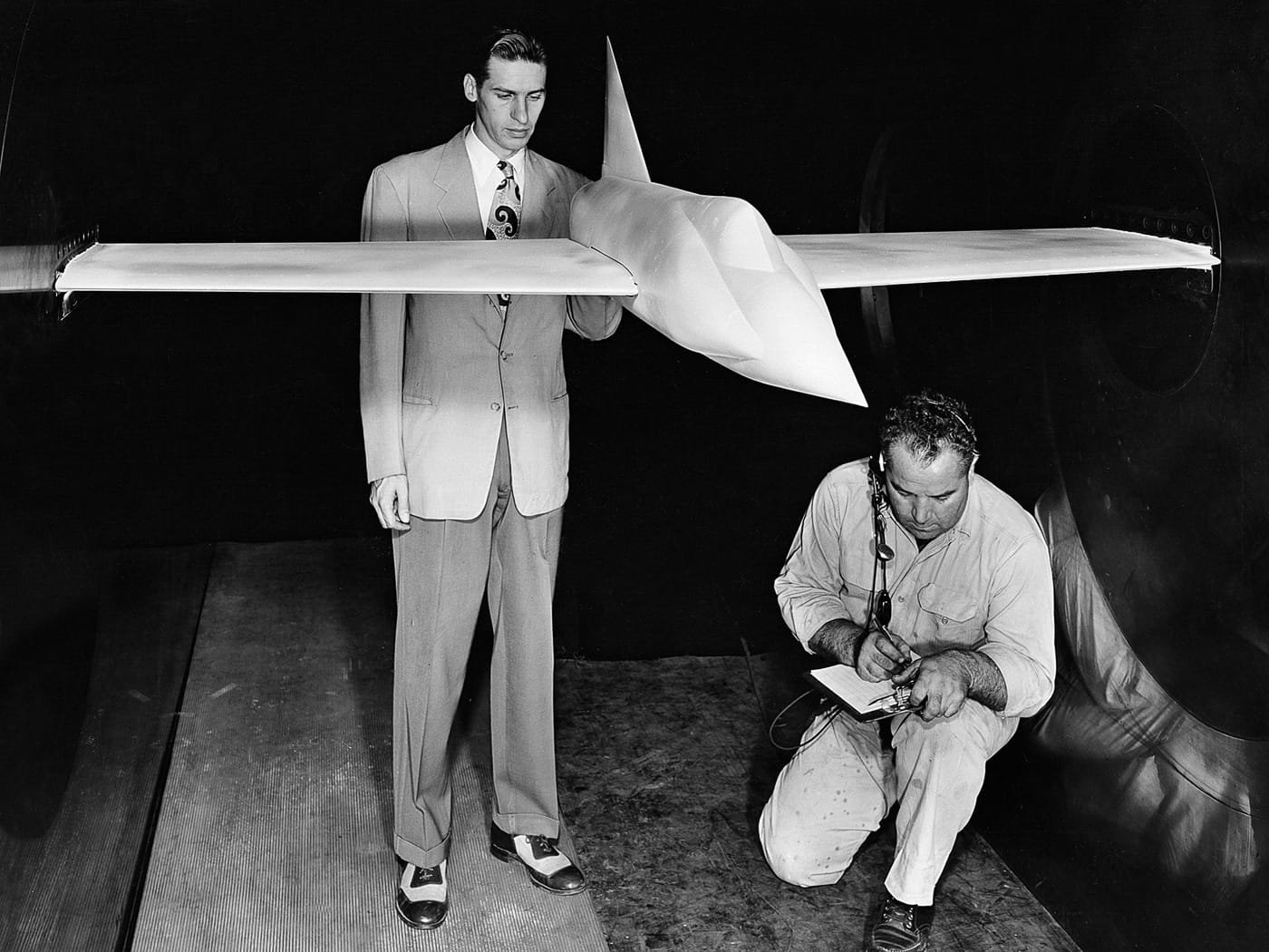 scale model of F-102 used for wind tunnel testing