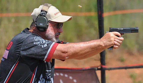 rob leatham springfield armory pistol shooting golden bullseye competitor award NRA