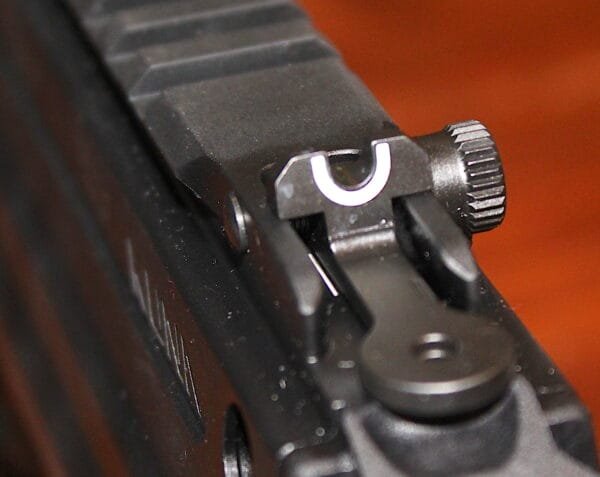 SA-Kuna - rear-sight-folded